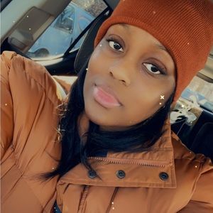 Meet your Posher, Miriam